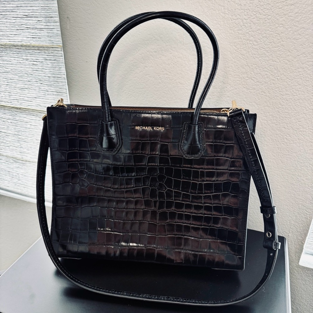 Michael Kors 438 2way Crocodile Embossed Leather Handbag - Picture 8 of 8